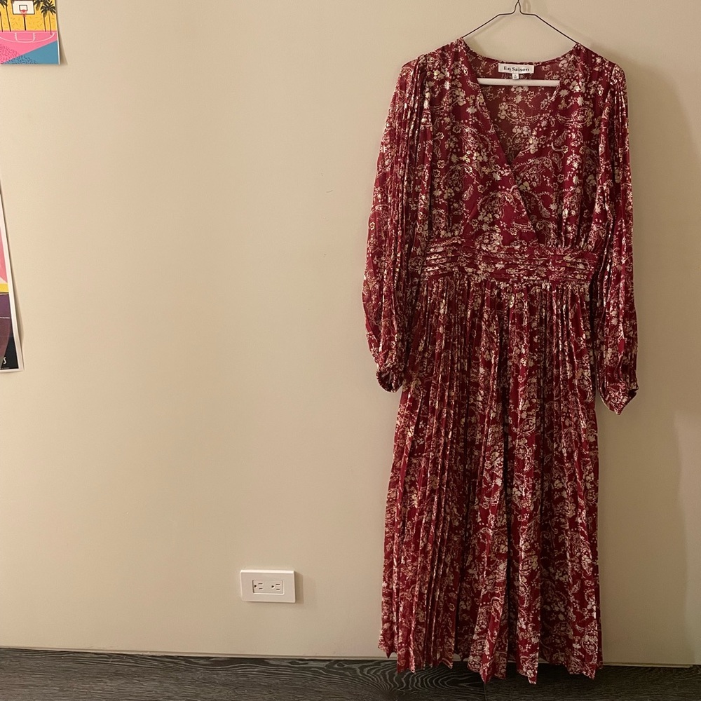 Metallic Floral Tiered Midi Dress